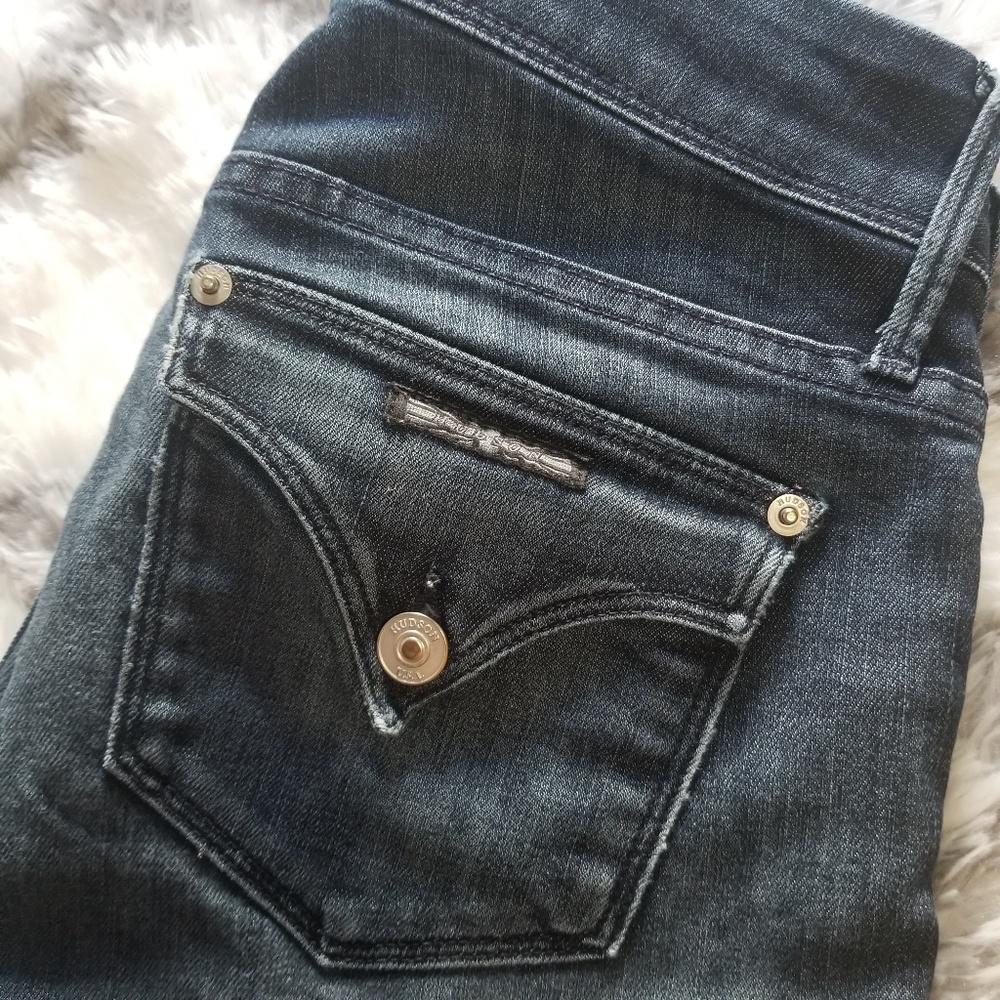 Hudson dark wash straight leg Jean's sz 28